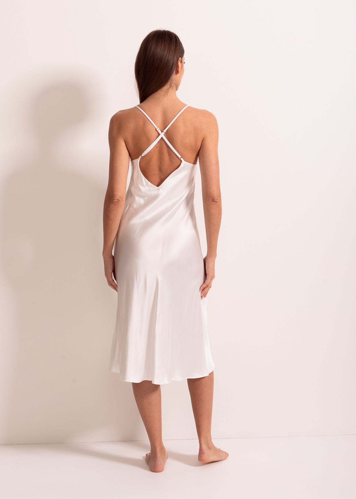 Cămașă de noapte damă satin viscoză – elegantă, fină și confortabilă