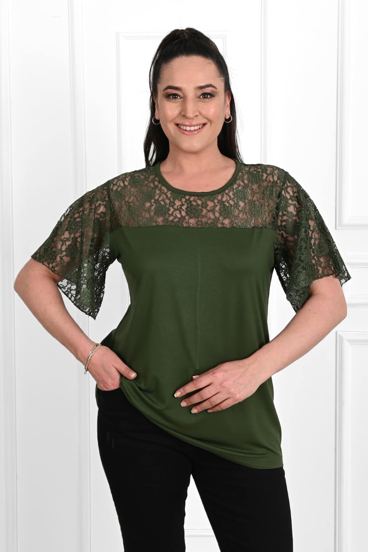 Tricou dama marimi mari cu dantela