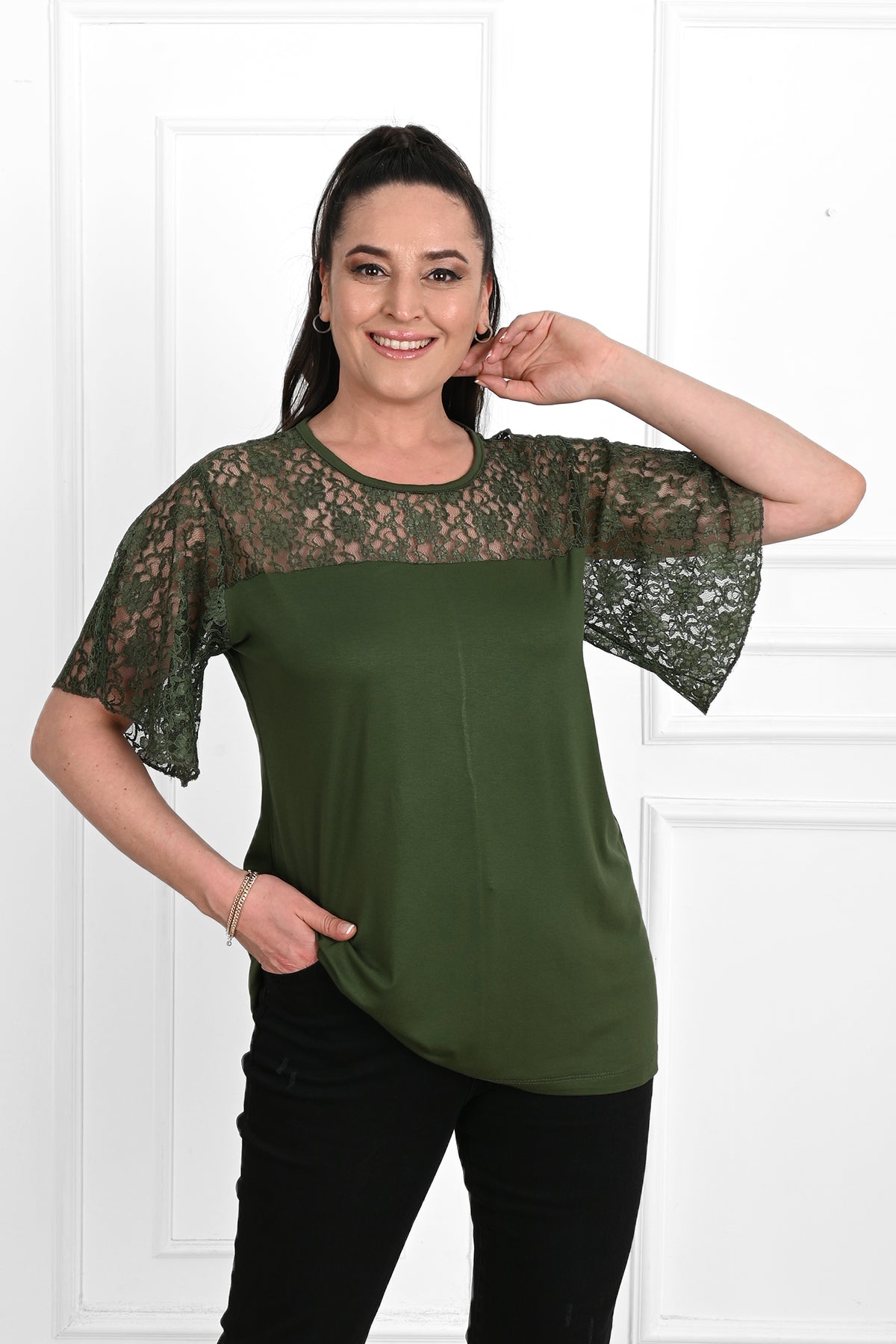 Tricou dama marimi mari cu dantela