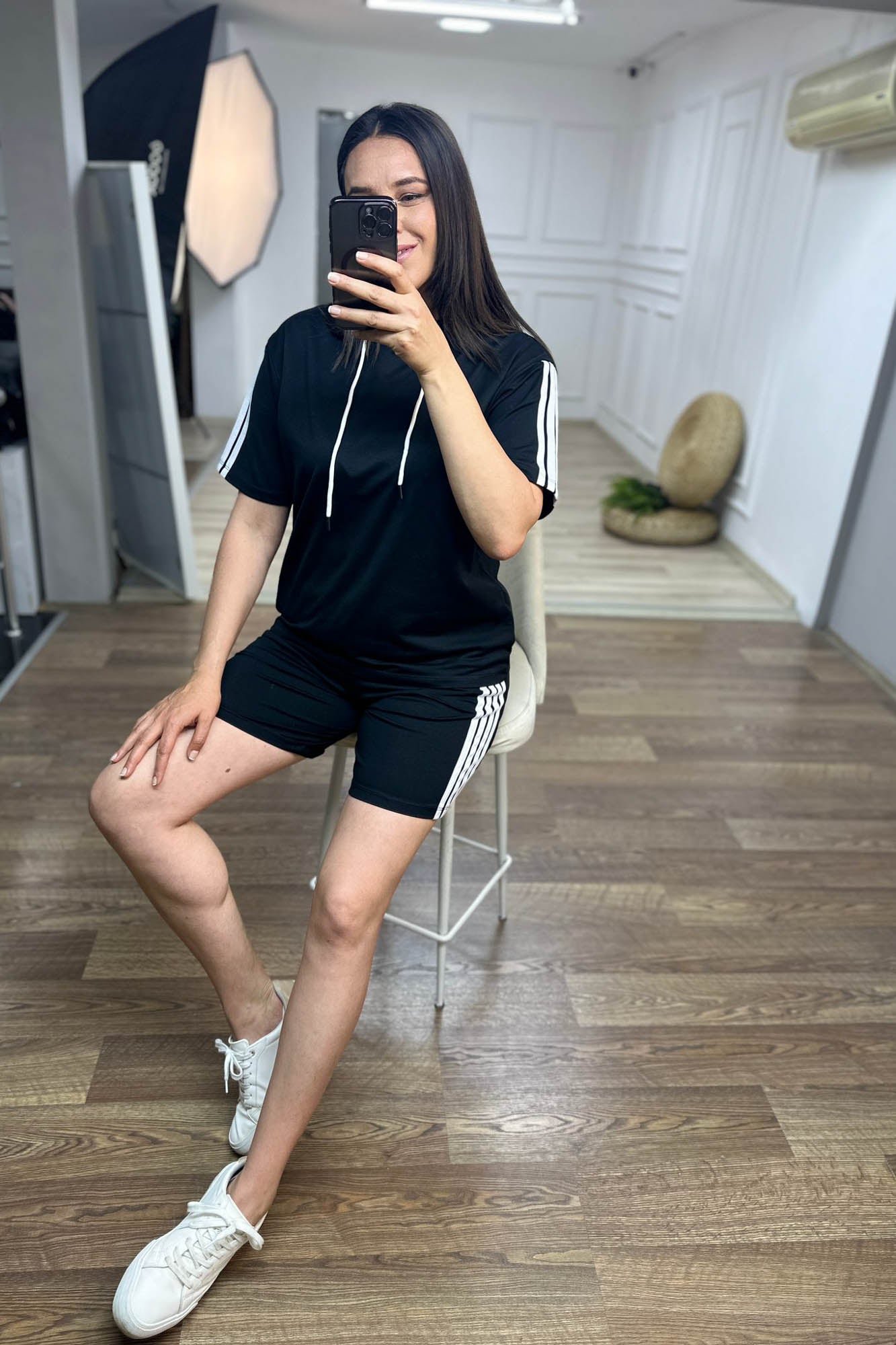 Dres damski plus size w paski z szortami
