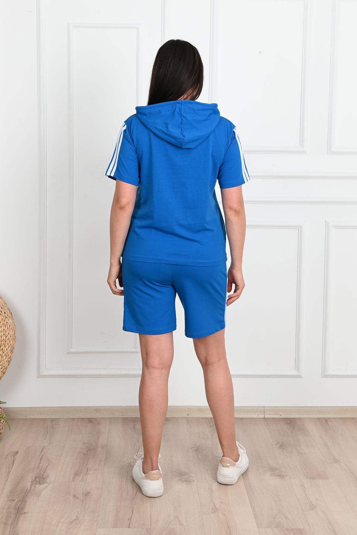 Dres damski plus size w paski z szortami