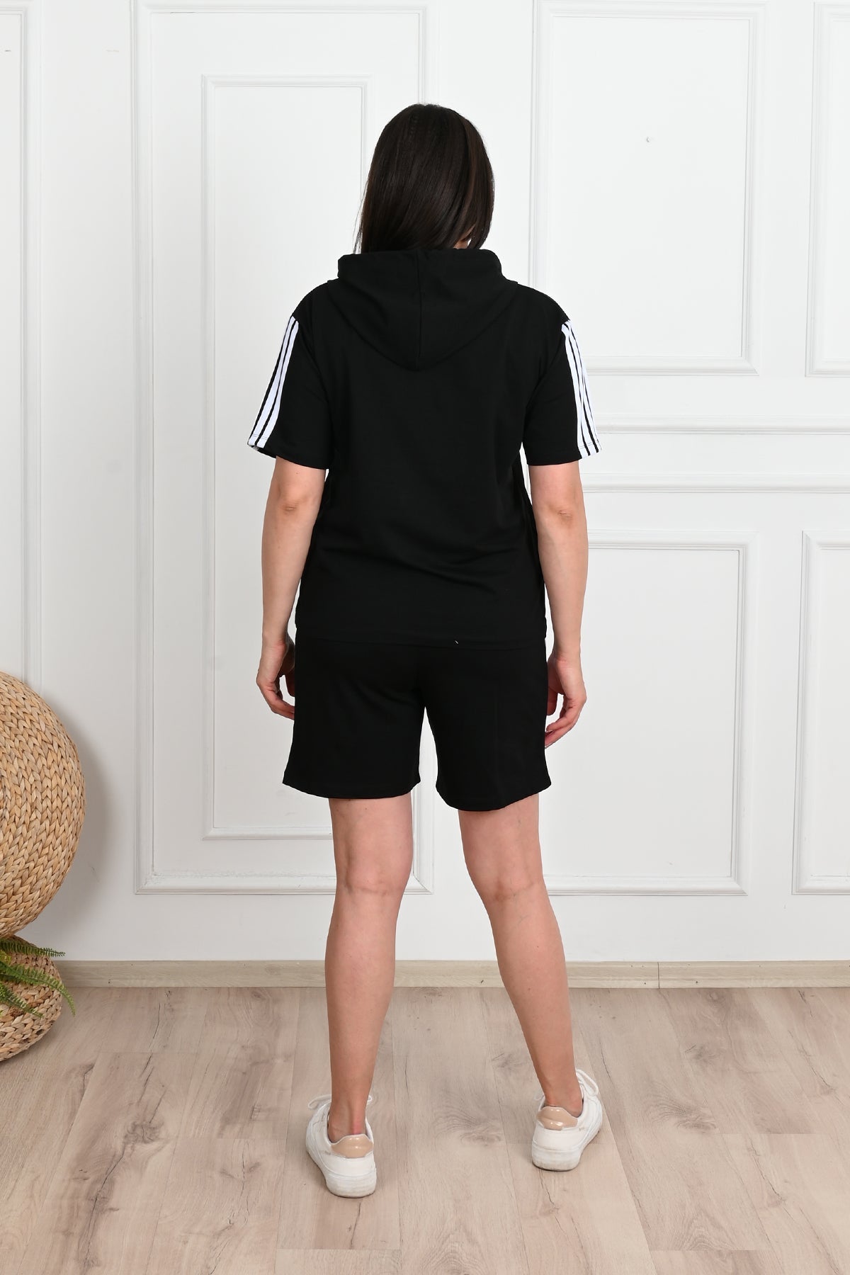 Dres damski plus size w paski z szortami