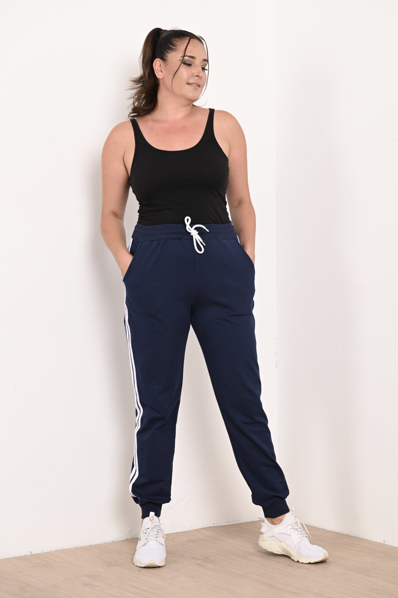 Pantalon dama marimi mari de trening 2 dungi