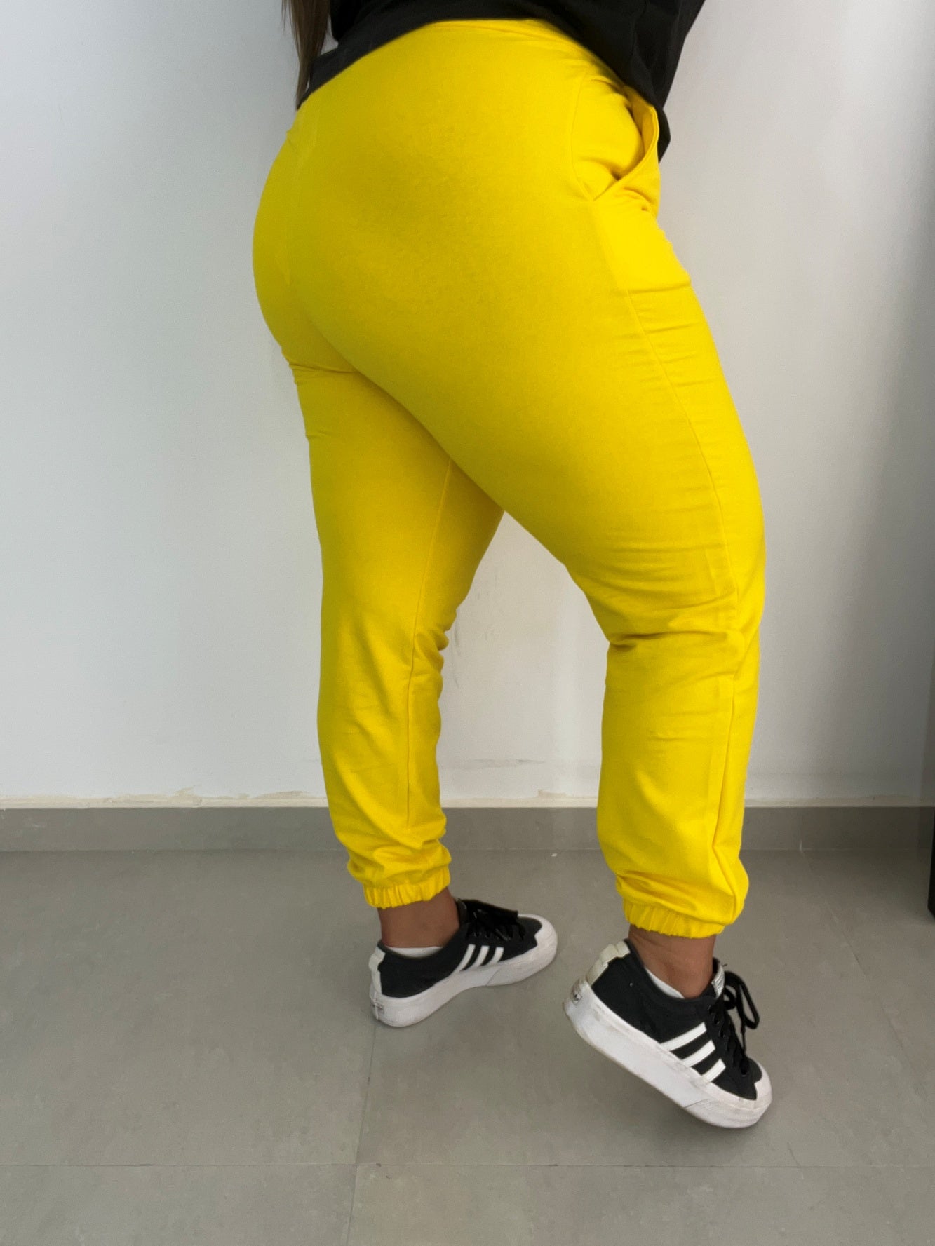 Damskie spodnie dresowe plus size