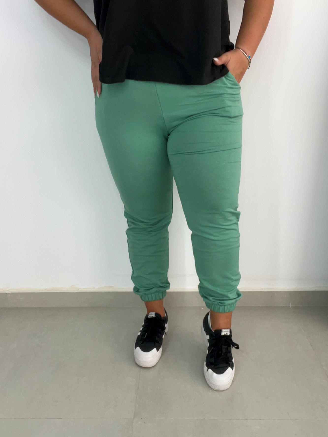 Damskie spodnie dresowe plus size
