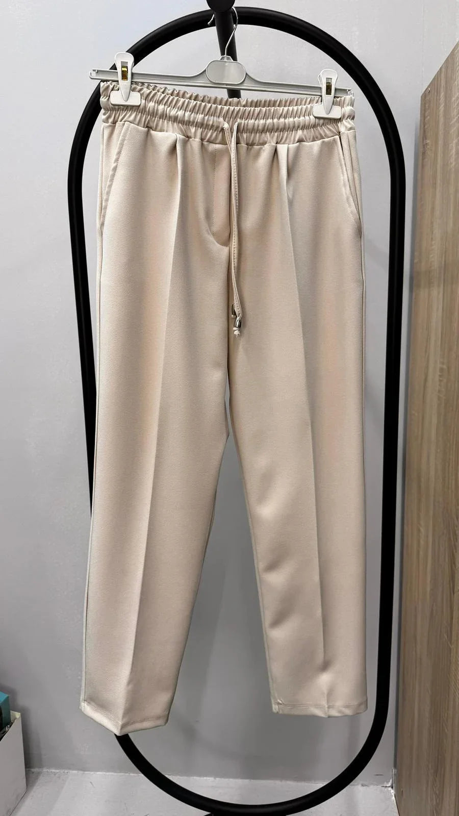 Damenhosen in großen Größen