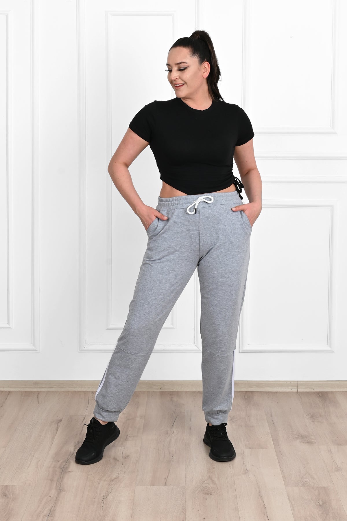 Damen-Jogginghose in großen Größen mit Streifen
