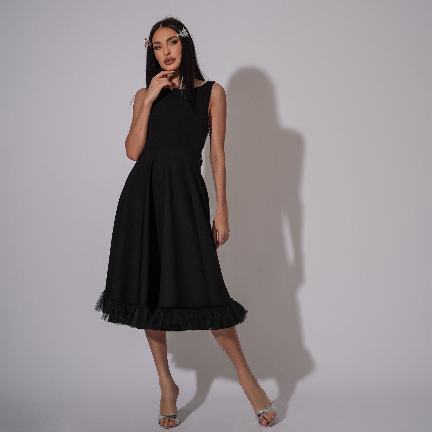 Rochie neagra cu spatele gol