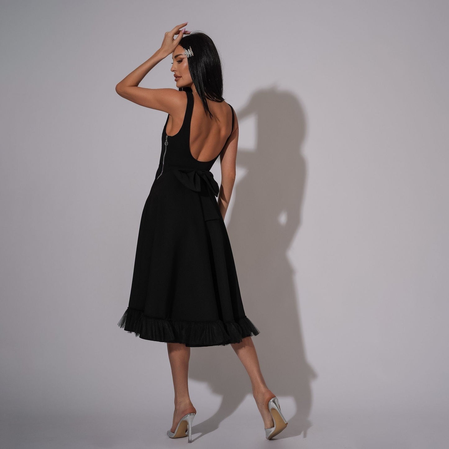 Rochie neagra cu spatele gol