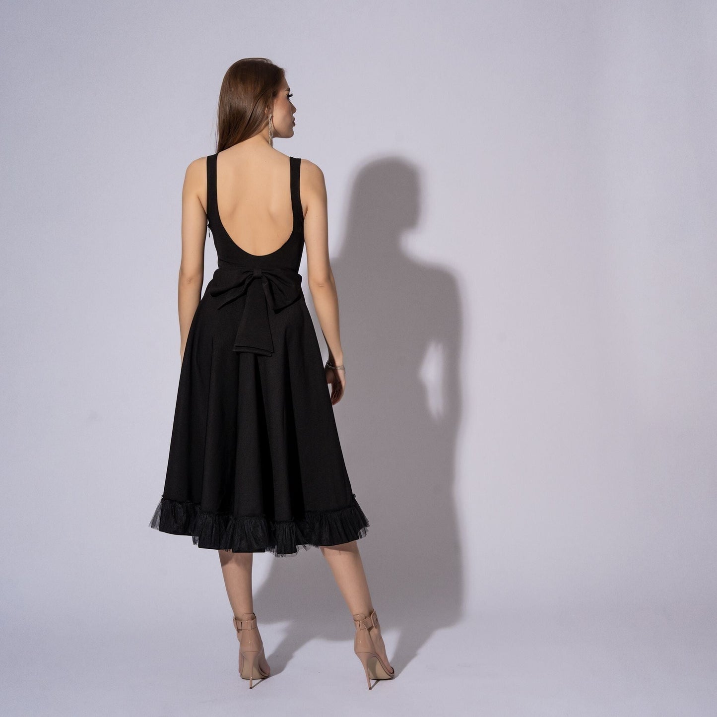Rochie neagra cu spatele gol