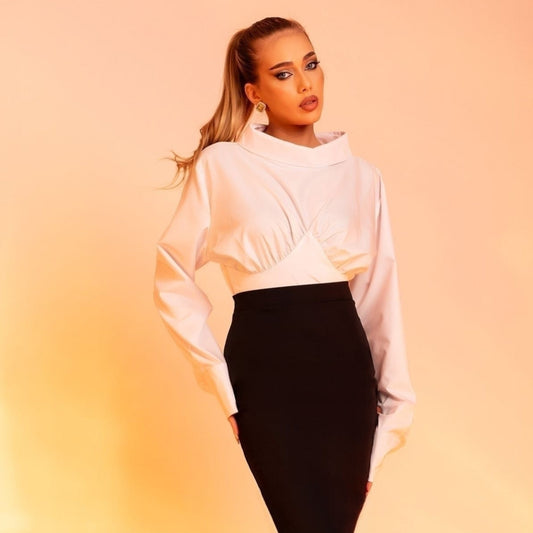 Camasa feminina din poplin cu nasturi la spate si talie marcata