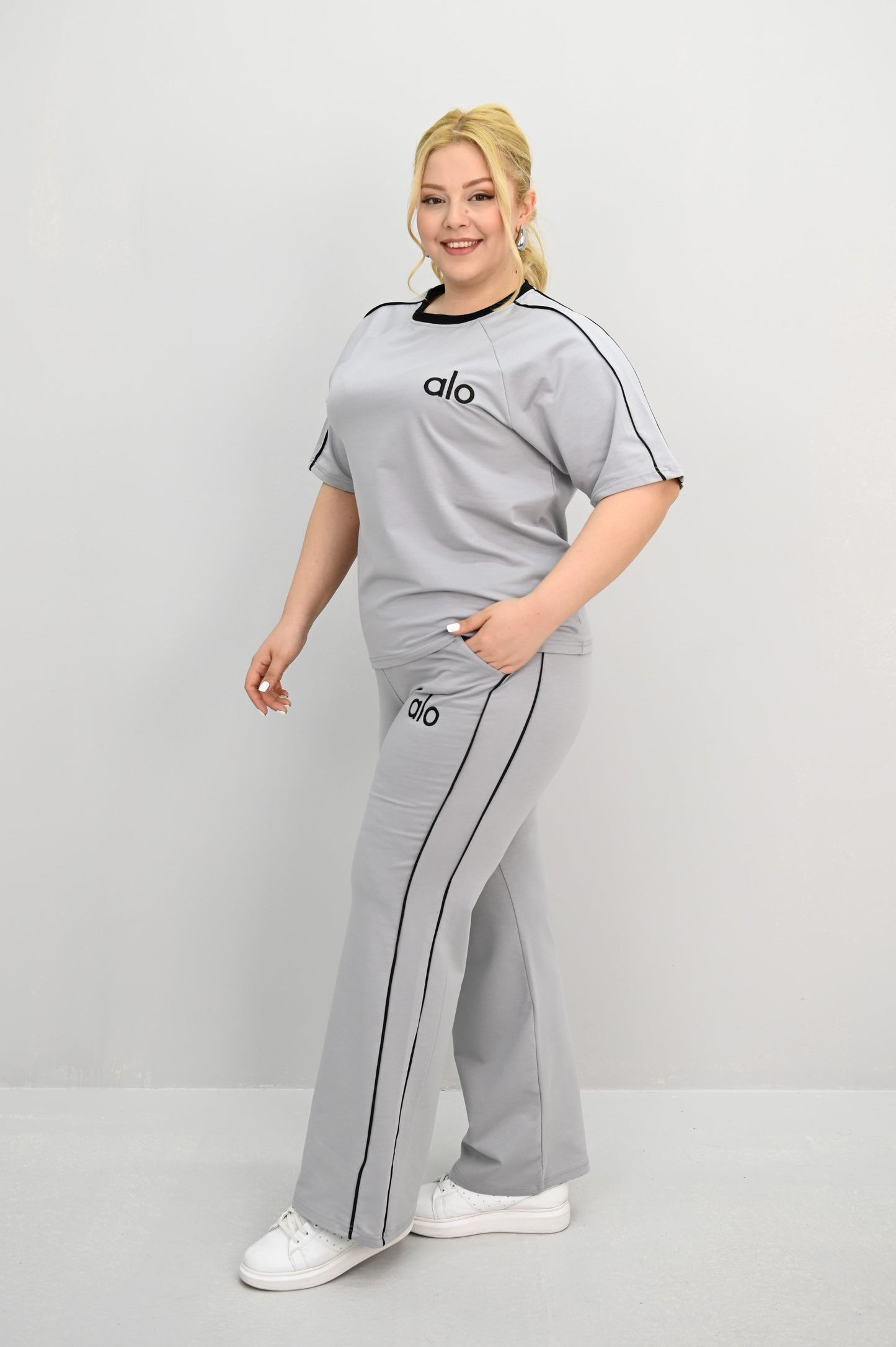 Dres damski w dużych rozmiarach