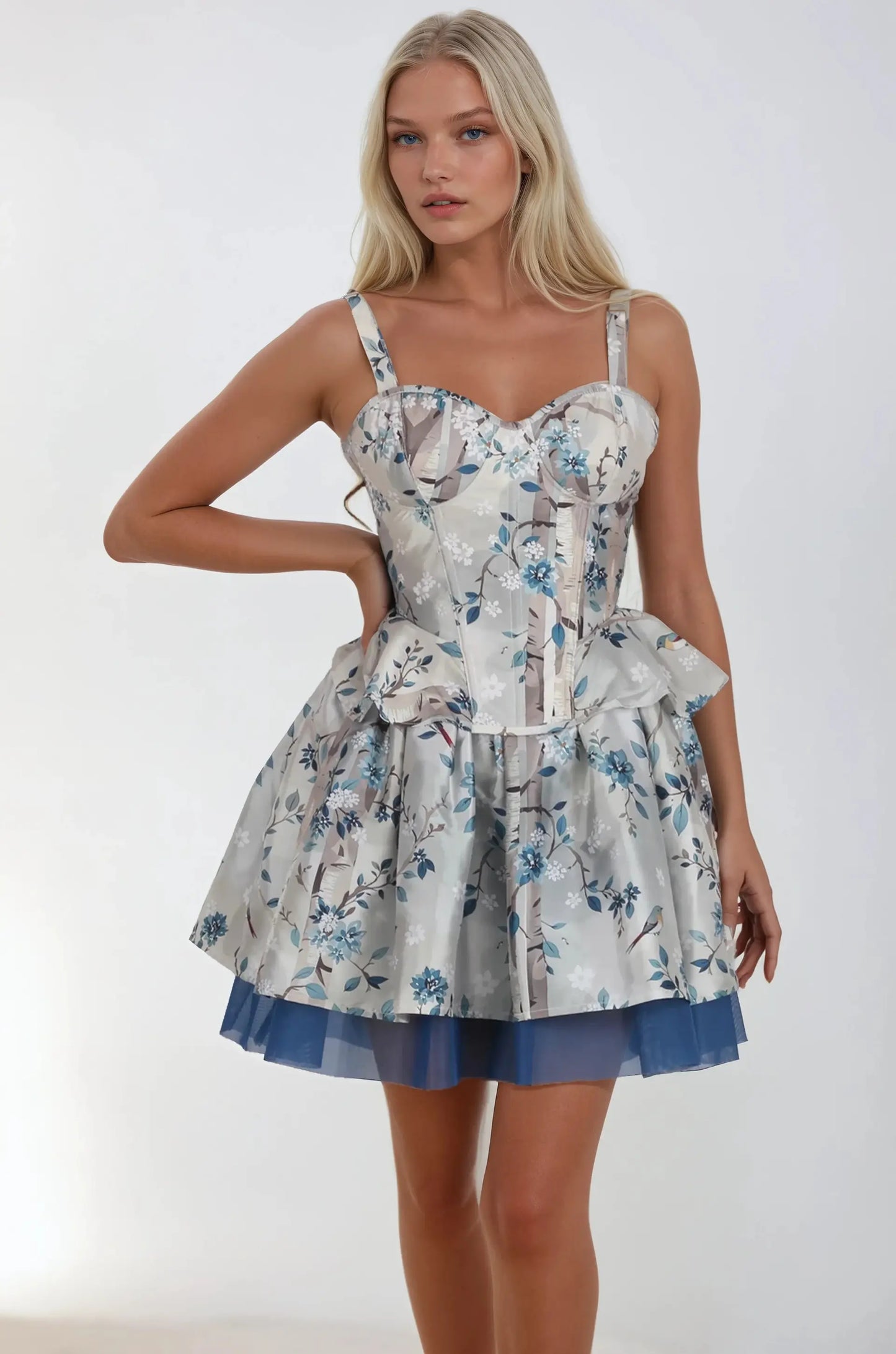 Set corset și fustă Kemberly Woodland Floral din tafta argintie