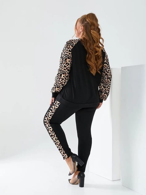 Trening dama marimi mari cu imprimeu animal print