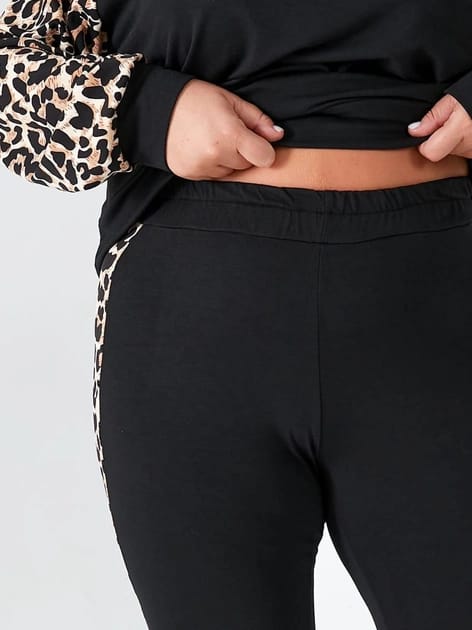 Trening dama marimi mari cu imprimeu animal print