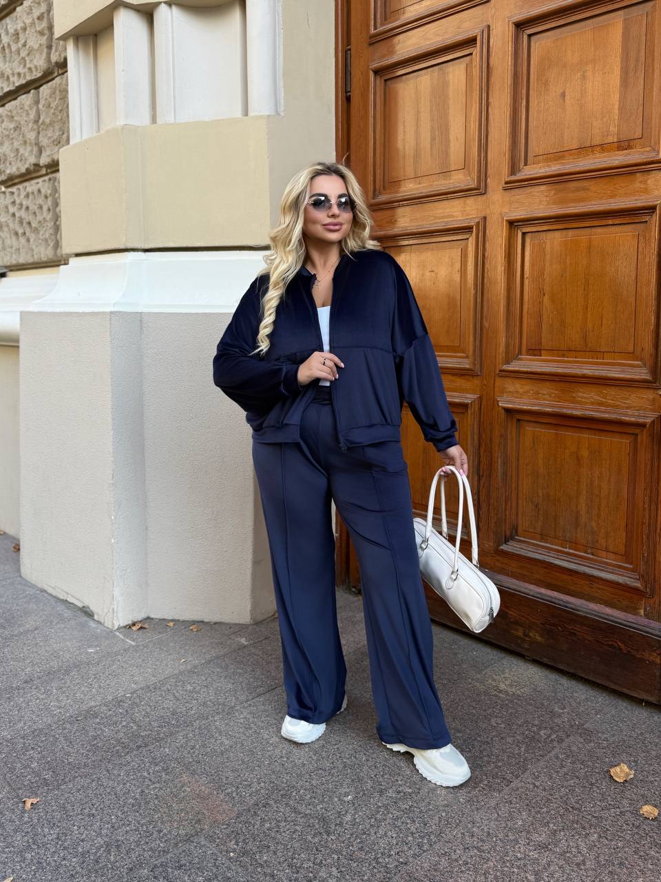 Trening dama marimi mari catifea