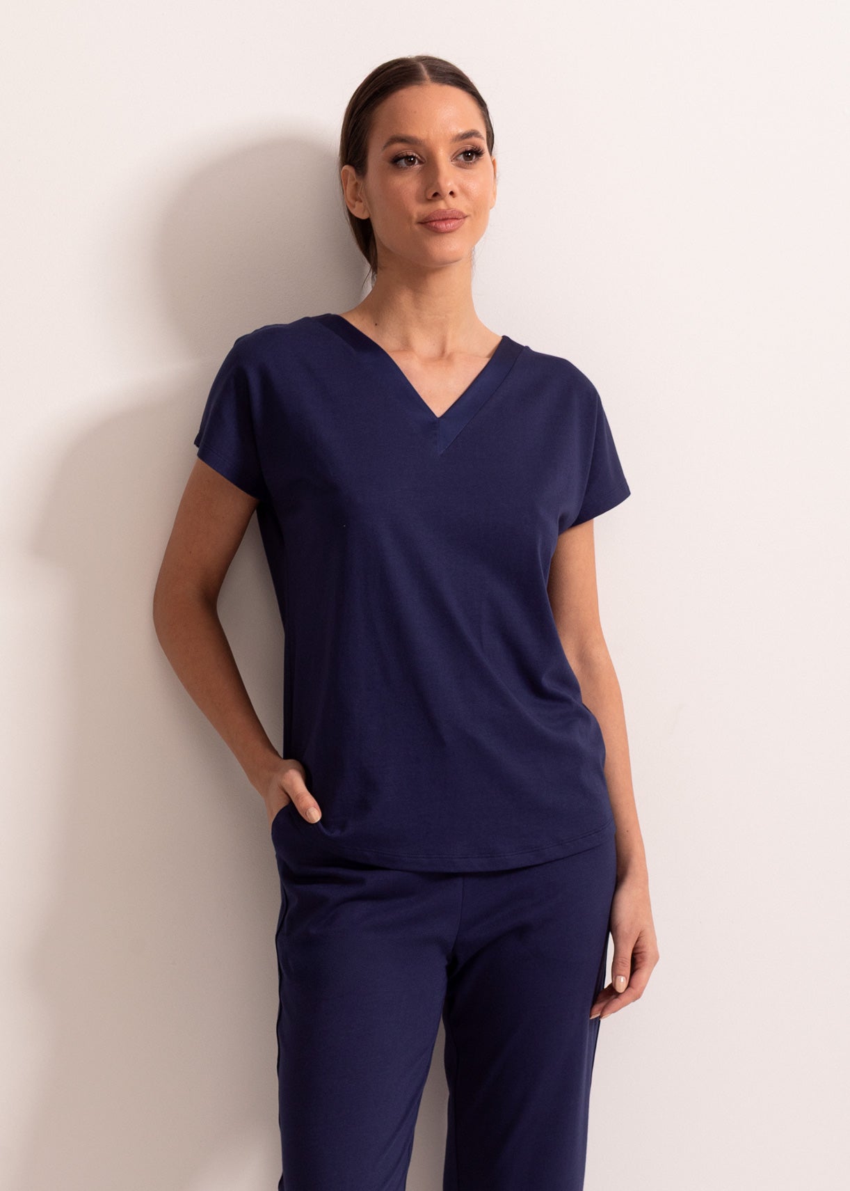 Bluză damă modal TENCEL™ – bluză cu mâneci scurte și decolteu în V elegant