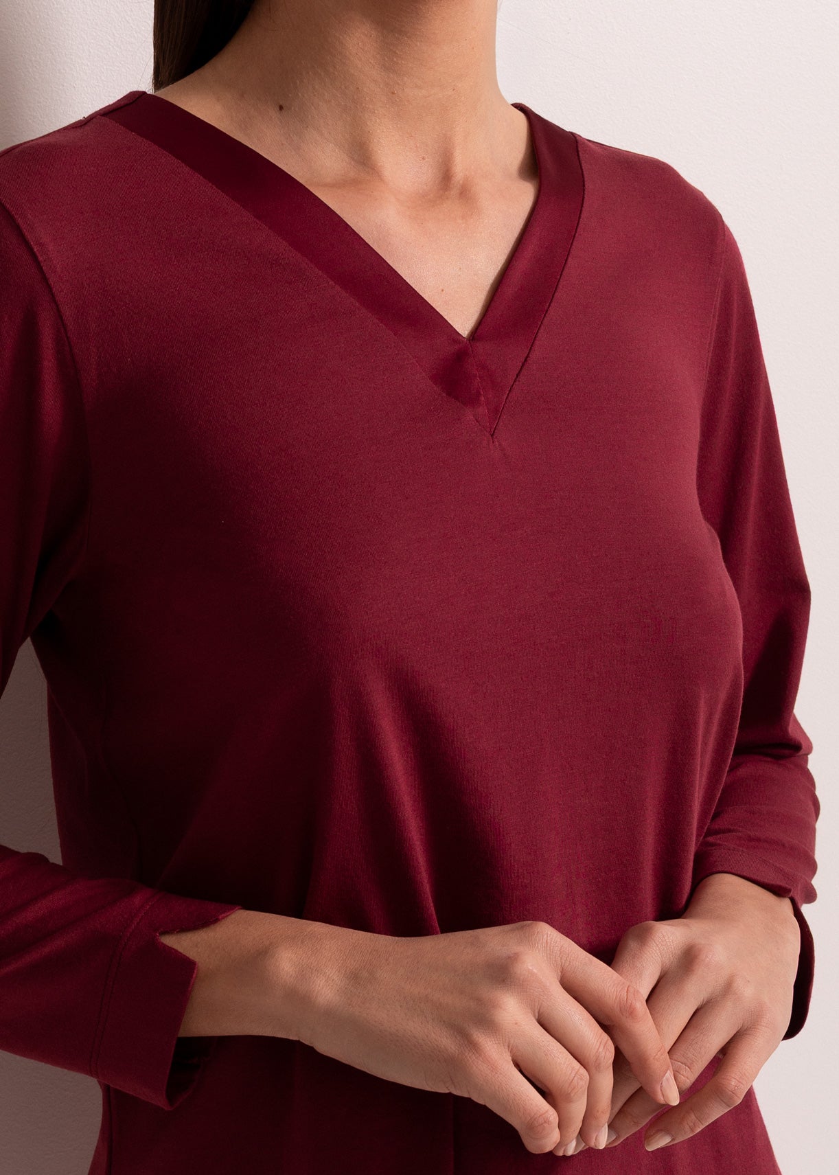 Bluză damă modal TENCEL™ – bluză cu mâneci lungi și decolteu în V elegant