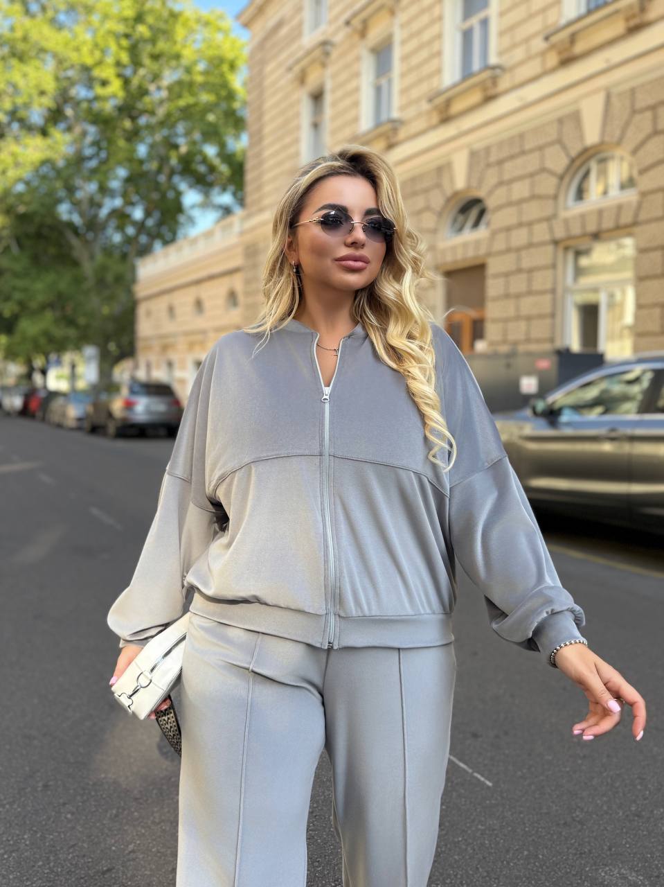 Trening dama marimi mari catifea