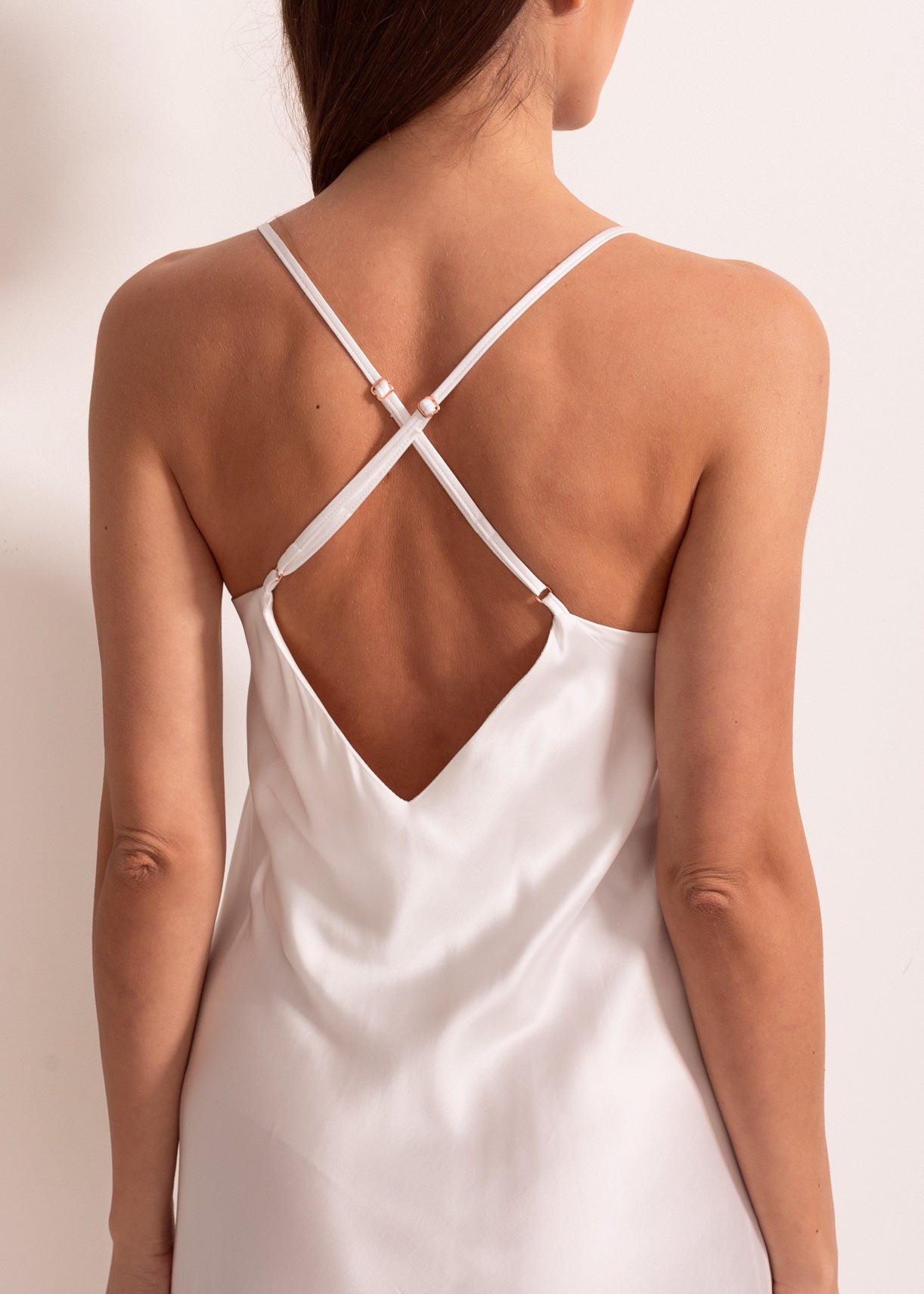Cămașă de noapte damă satin viscoză – elegantă, fină și confortabilă
