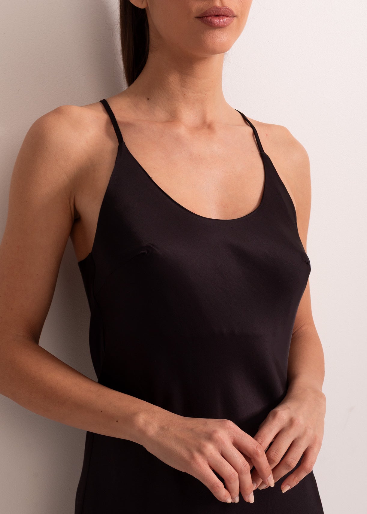 Cămașă de noapte damă satin viscoză – model elegant, fin și feminin