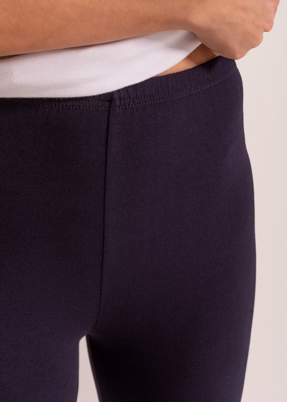 Colanți damă bumbac – colanți scurți confortabili, cu talie elastică și design simplu