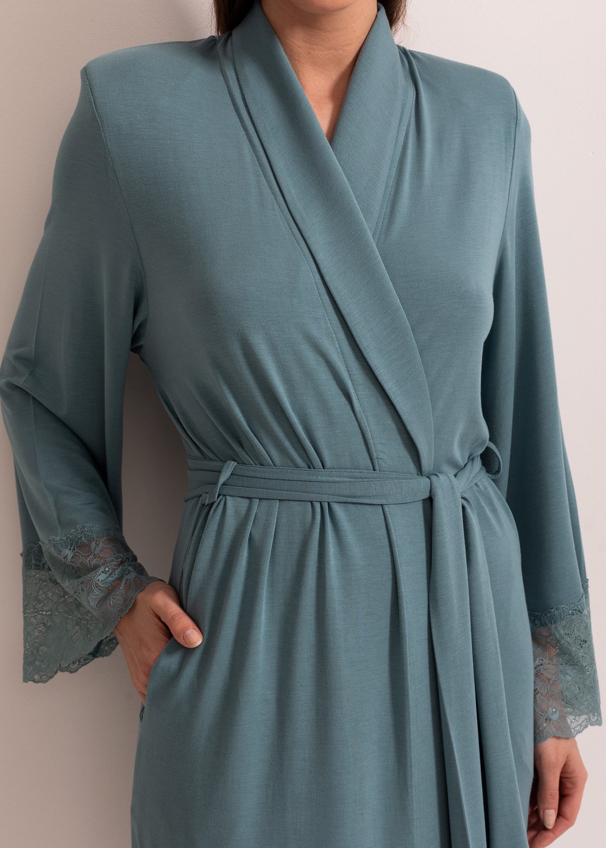 Halat damă modal TENCEL™ – halat elegant, moale și confortabil pentru casă