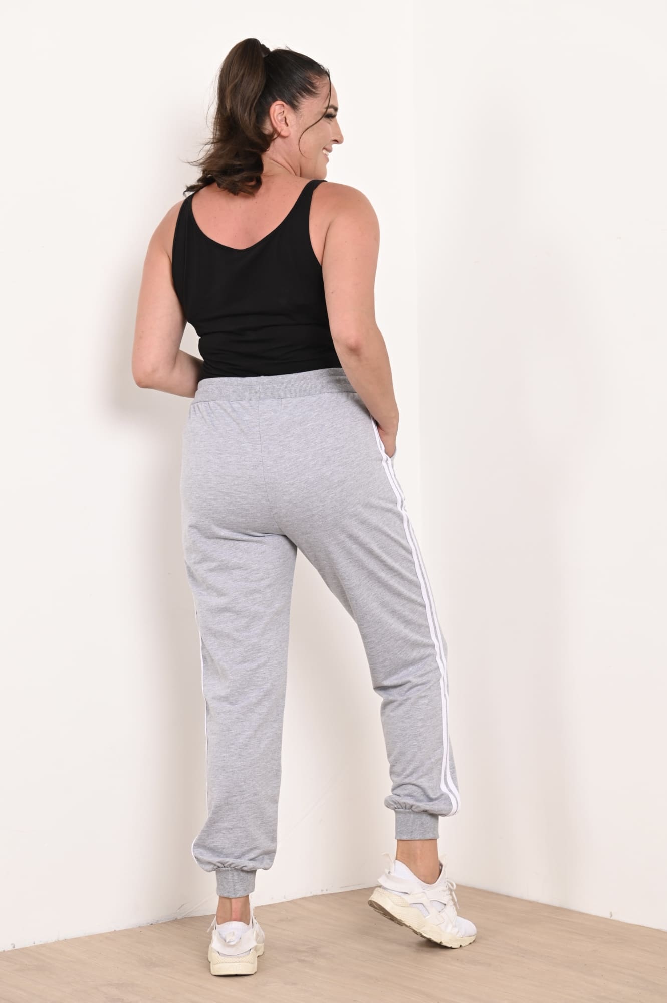 Pantalon dama marimi mari de trening 2 dungi