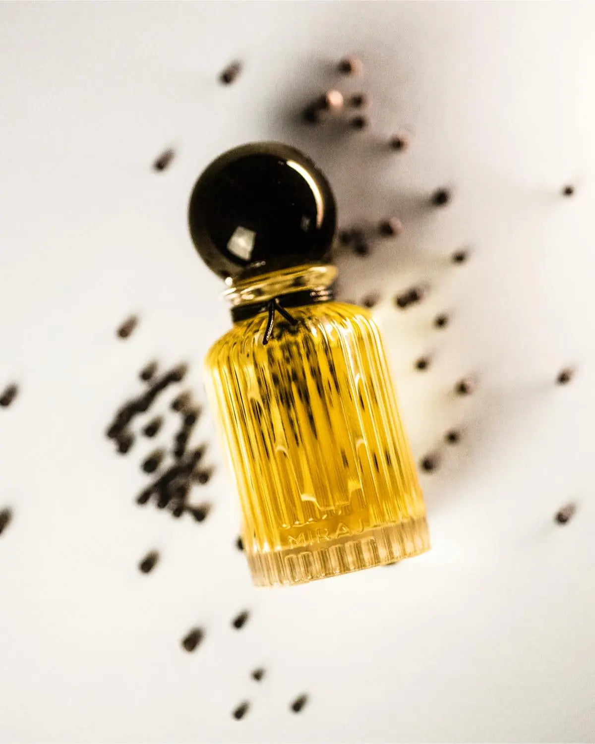 Miraj Velur parfum 75ml – Apă de parfum piele-lemnos condimentat, ultra masculin, puternic și sofisticat