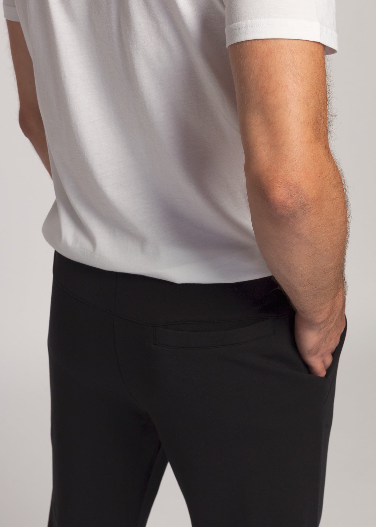 Pantaloni trening bărbați – Pantaloni sport confortabili, cu talie elastică și buzunare