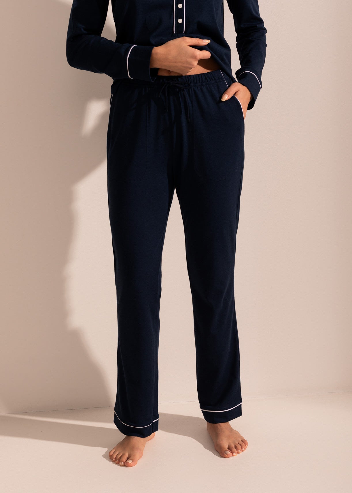 Pijama damă TENCEL™ – pijama confortabilă cu bluză cu nasturi și pantaloni lungi