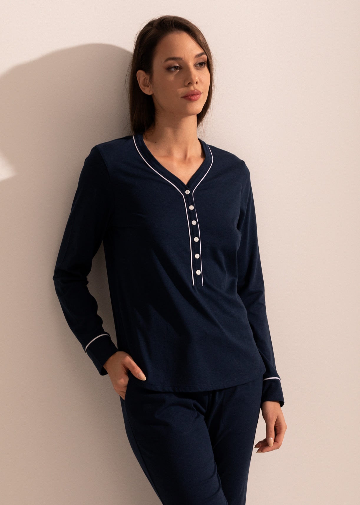 Pijama damă TENCEL™ – pijama confortabilă cu bluză cu nasturi și pantaloni lungi