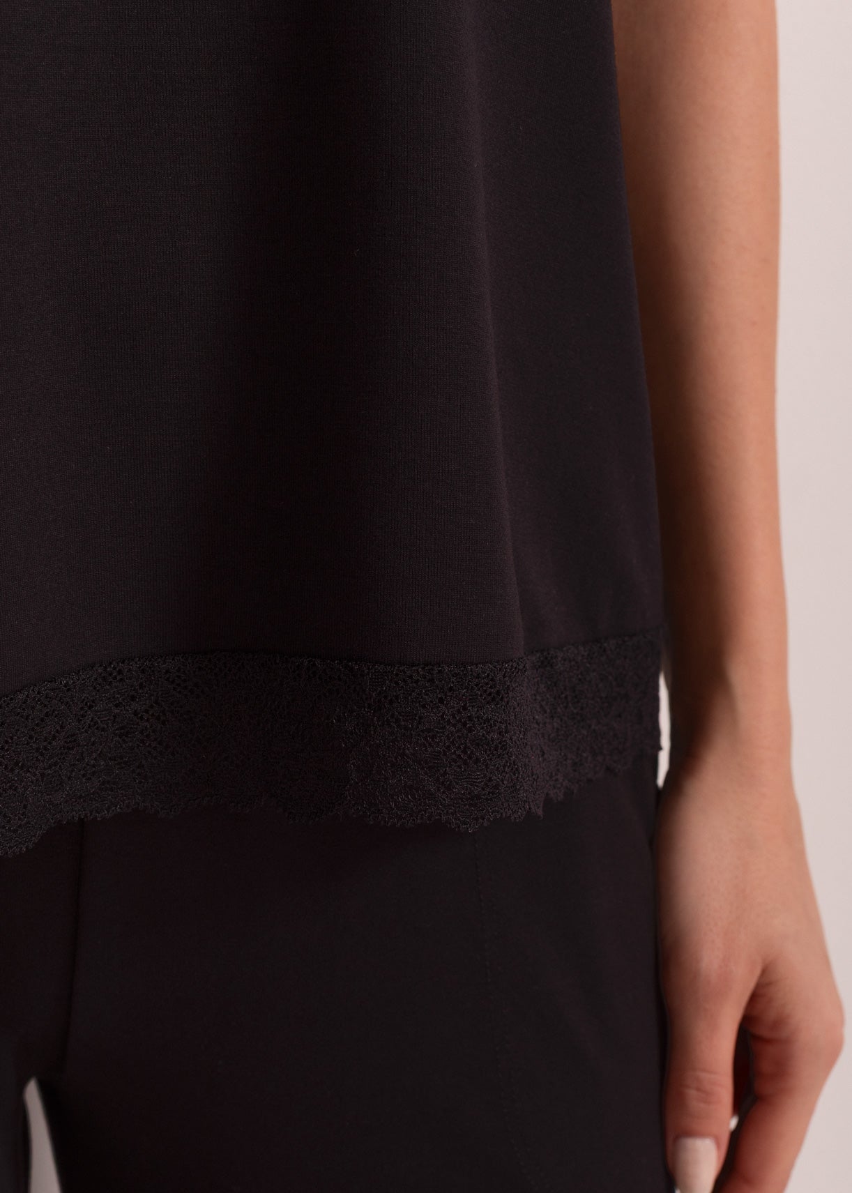 Pijama damă vâscoză – pijama confortabilă cu bluză cu mânecă scurtă și pantaloni 7/8